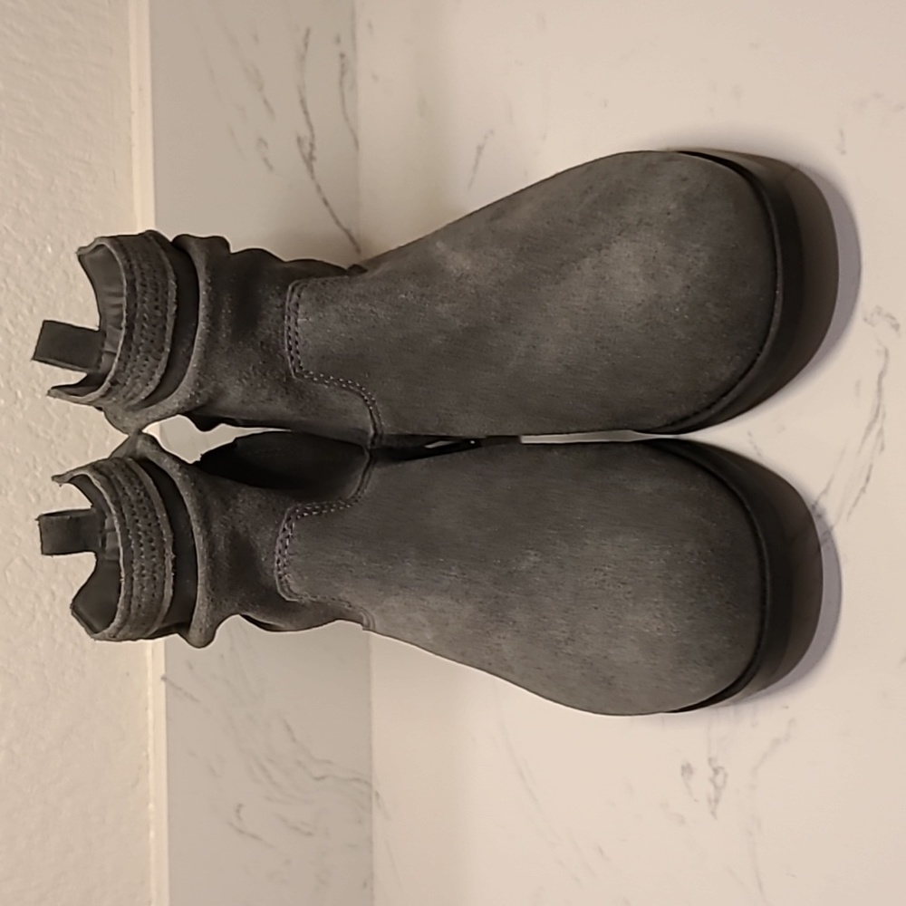 Koolaburra by UGG Lorelei Slouch suede boots